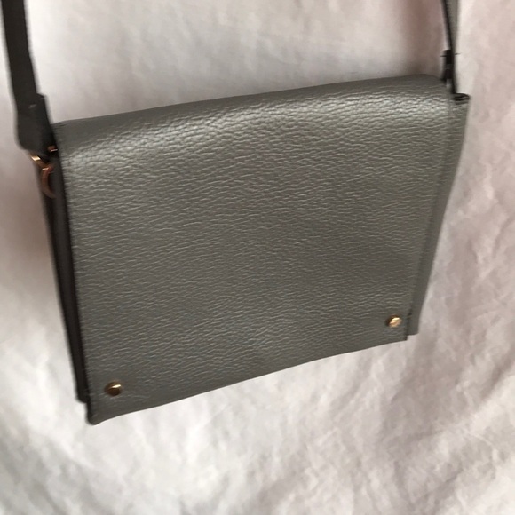 A New Day charcoal gray understated crossbody bag - Picture 1 of 6